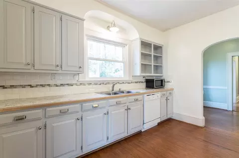 217 S Walnut St, Spring Hope, NC 27882 photo 9