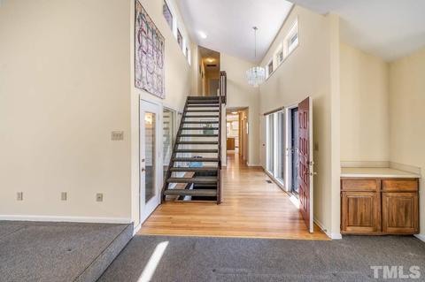 17 Running Brook Ct, Durham, NC 27713 photo 4