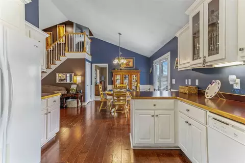 2452 Iris Dr, Haw River, NC 27258 photo 13
