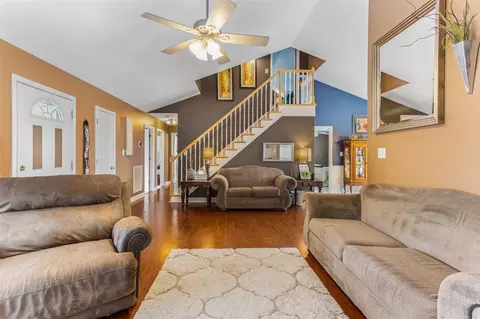 2452 Iris Dr, Haw River, NC 27258 photo 5