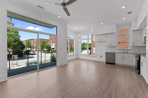 2441 Campus Shore Dr #203, Raleigh, NC 27606