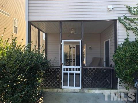 5846 Osprey Cove Dr, Raleigh, NC 27604 photo 2