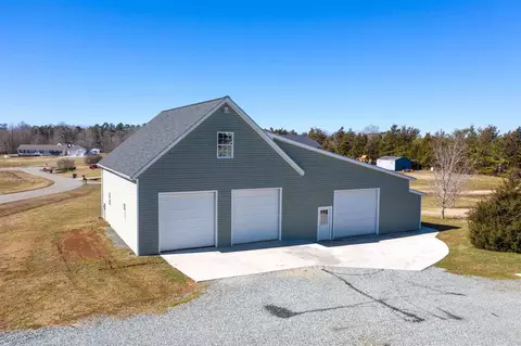 4699 Boyd Wright Rd, Burlington, NC 27215 photo 3