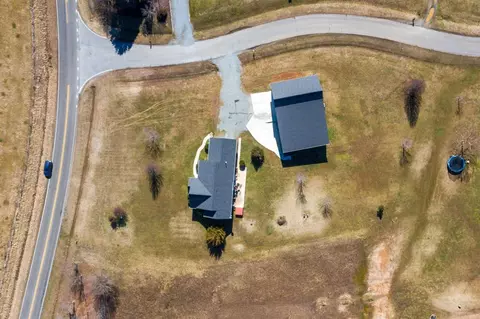 4699 Boyd Wright Rd, Burlington, NC 27215 photo 6