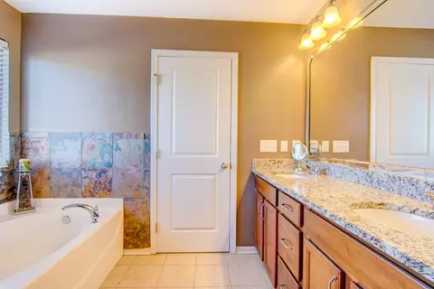 2101 Pear Tree Ln, Durham, NC 27703 photo 24