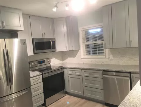 4001 Chaucer Dr, Durham, NC 27705 photo 8