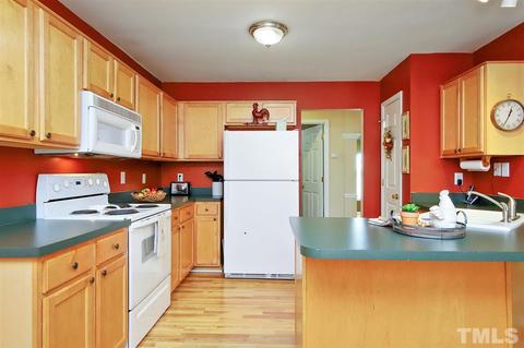 200 Melksham Rd, Wake Forest, NC 27587 photo 11