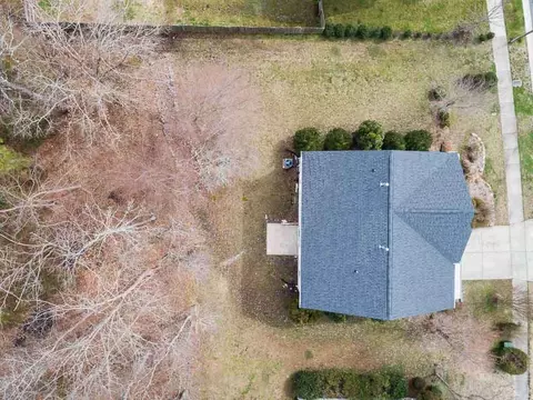 407 Ravenstone Ln, Durham, NC 27703 photo 27