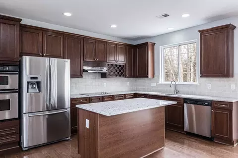 407 Ravenstone Ln, Durham, NC 27703 photo 6