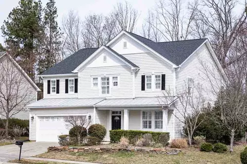 407 Ravenstone Ln, Durham, NC 27703 photo 2