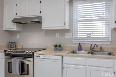101 Perriwinkle Pl, Durham, NC 27713 photo 9