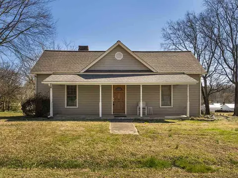 1125 E Main St, Graham, NC 27253 photo 1