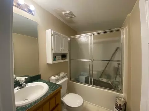34 E Washington St, Coats, NC 27521 photo 11