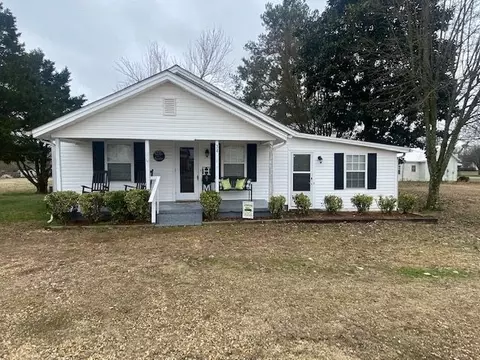 34 E Washington St, Coats, NC 27521 photo 1