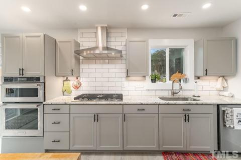 1404 Brompton Ln, Garner, NC 27529 photo 6