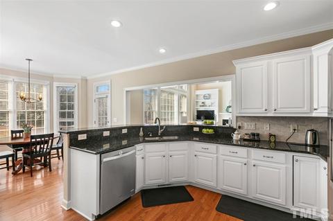 106 Ecklin Ln, Cary, NC 27519 photo 8