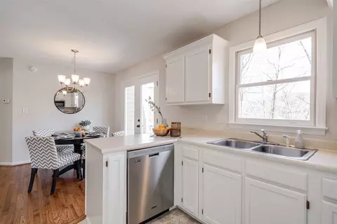 13 Willis Ct, Durham, NC 27704 photo 9