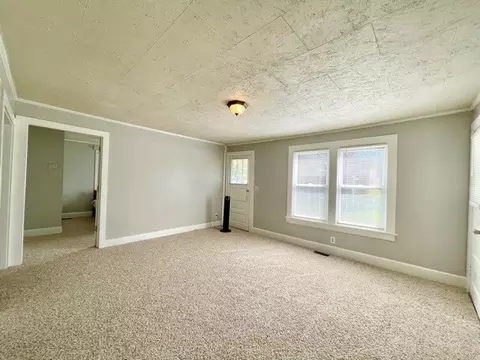 41 Cadale St, Roxboro, NC 27573 photo 3