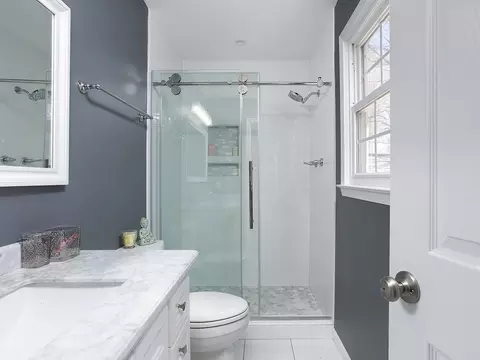 335 Smith Dr, Durham, NC 27712 photo 17