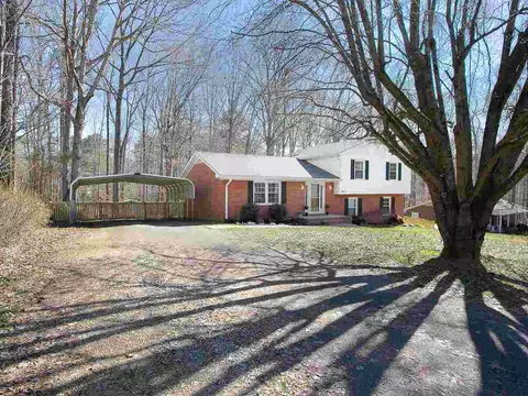 335 Smith Dr, Durham, NC 27712 photo 3