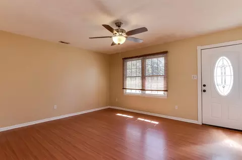 410 Laurel Dr, Smithfield, NC 27577 photo 4