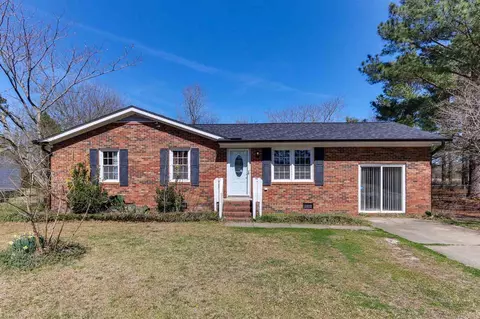 410 Laurel Dr, Smithfield, NC 27577 photo 1