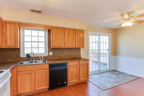 410 Laurel Dr, Smithfield, NC 27577 photo 9