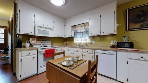 3100 Hicksboro Rd, Henderson, NC 27537 photo 8