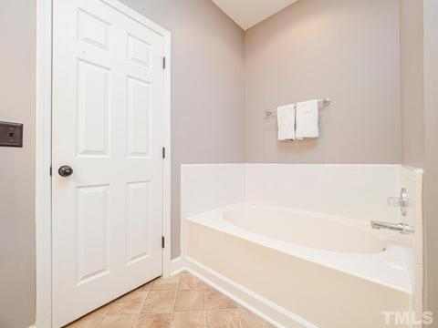 8317 Amber Leaf Ct, Raleigh, NC 27612 photo 14