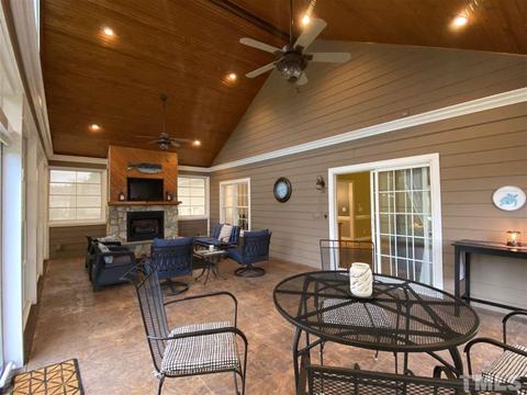 3928 Longmeadow Dr, Mebane, NC 27302 photo 4