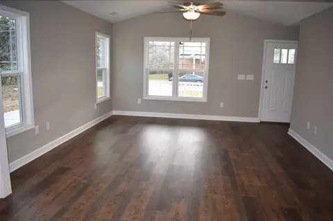 609 E Pearsall St, Dunn, NC 28334 photo 9