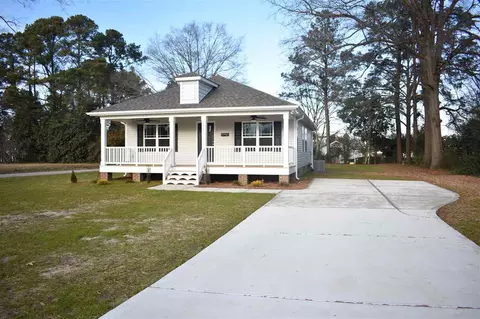 609 E Pearsall St, Dunn, NC 28334 photo 3