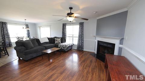 47 Ascott Cir, Smithfield, NC 27577 photo 4