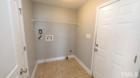47 Ascott Cir, Smithfield, NC 27577 photo 9