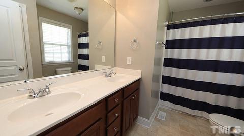 47 Ascott Cir, Smithfield, NC 27577 photo 8