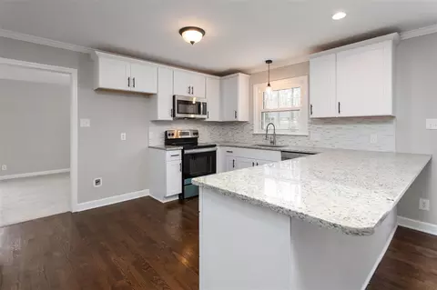 1 Winthrop Ct, Durham, NC 27707 photo 8