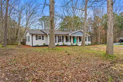 1 Winthrop Ct, Durham, NC 27707 photo 2