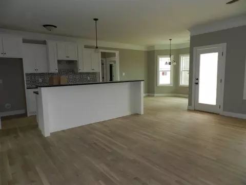 35 Flora Dr, Benson, NC 27504 photo 3