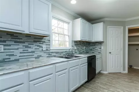 2556 Sumter Dr, Garner, NC 27529 photo 4