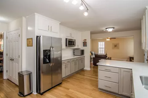 2602 E Shoreham St, Durham, NC 27707 photo 9