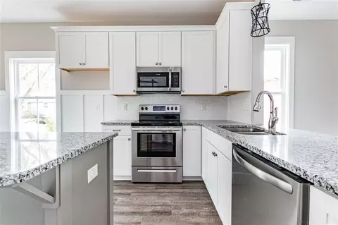 604 W Walnut St, Selma, NC 27576 photo 10