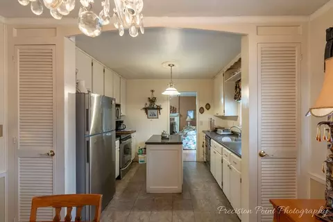 5801 Rangeley Dr, Raleigh, NC 27609 photo 8