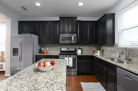 201 Glenview Ln, Durham, NC 27703 photo 8