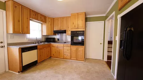 101 Laurel Dr, Smithfield, NC 27577 photo 2