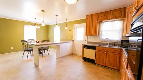 101 Laurel Dr, Smithfield, NC 27577 photo 6