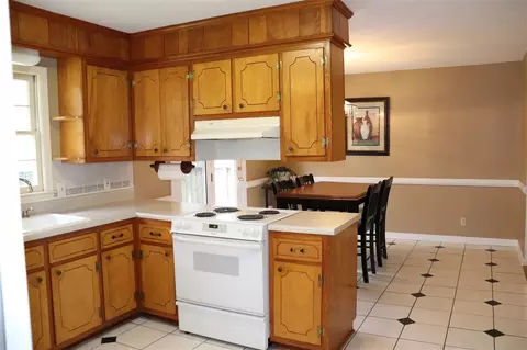 6308 Amhurst Rd, Durham, NC 27713 photo 4