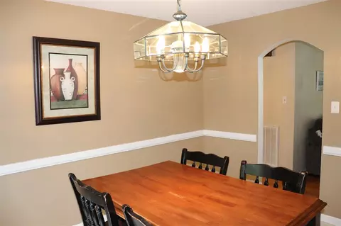 6308 Amhurst Rd, Durham, NC 27713 photo 9