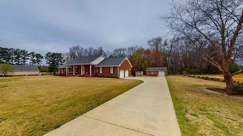 528 Watson Rd, Selma, NC 27576 photo 2