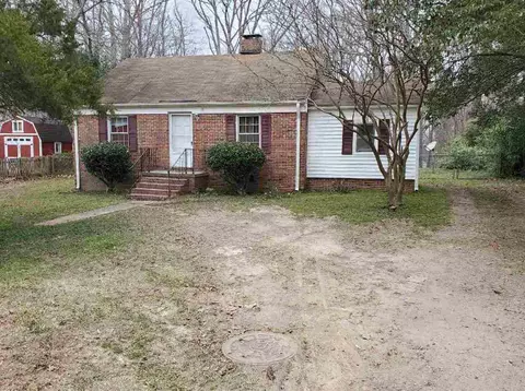 19 Hawthorne Dr, Durham, NC 27712 photo 1