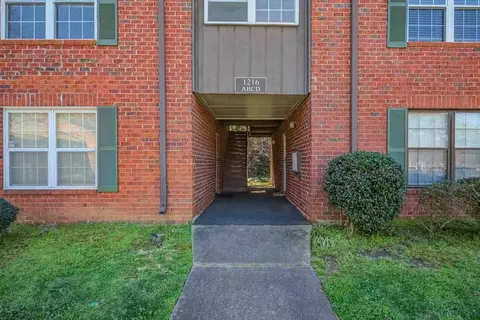 1216 Manassas Ct #C, Raleigh, NC 27609 photo 4